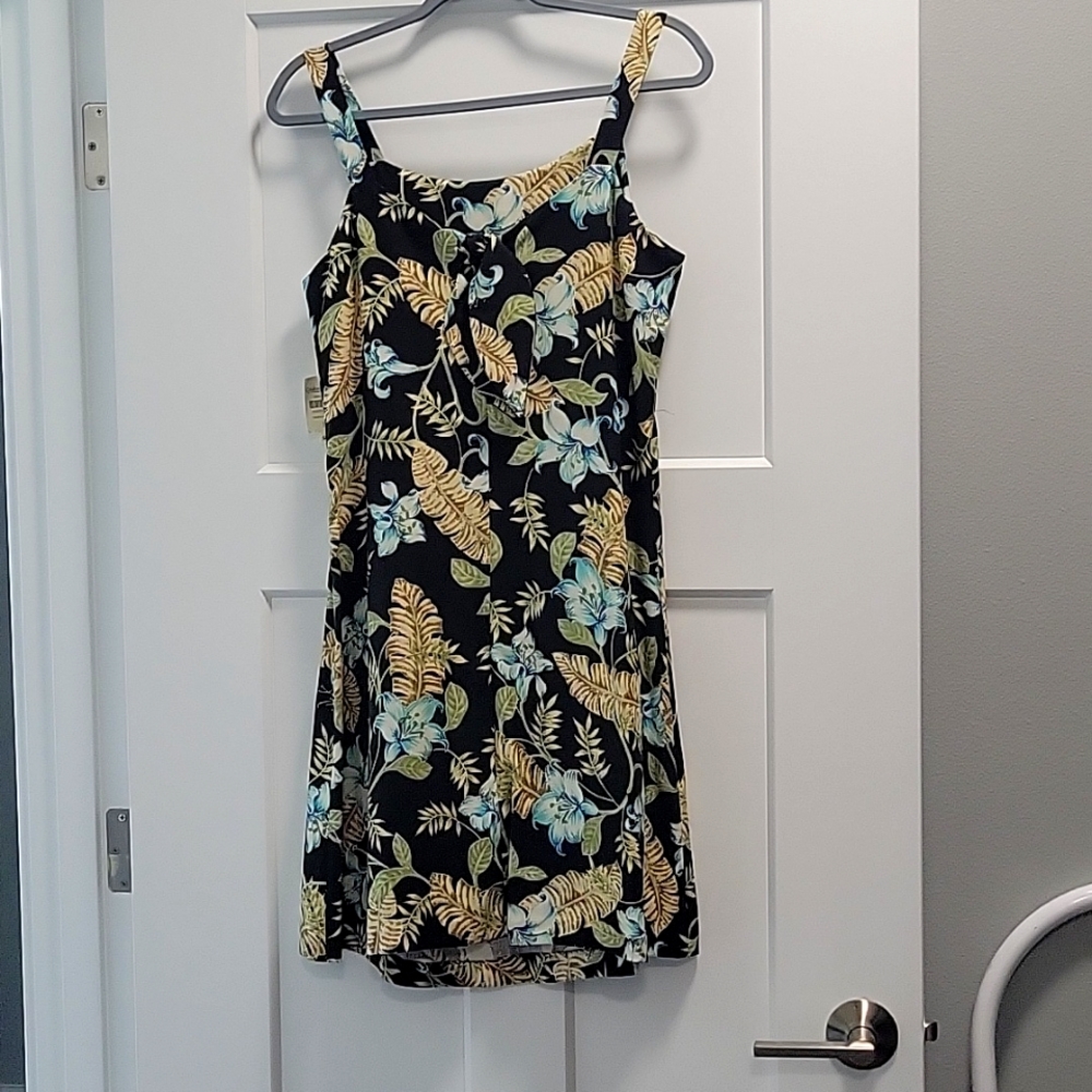 Summer sleeveless Dress with front tie and side zip, Size 10P